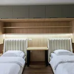 Modern Seaview 2 Bedroom By Mone Апартаменты *